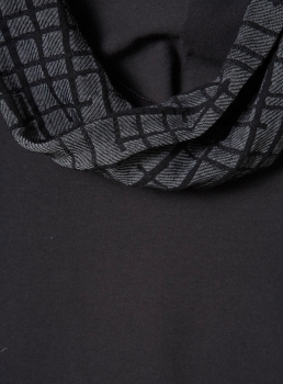 Preview: T-Shirt mit Schal-Kragen